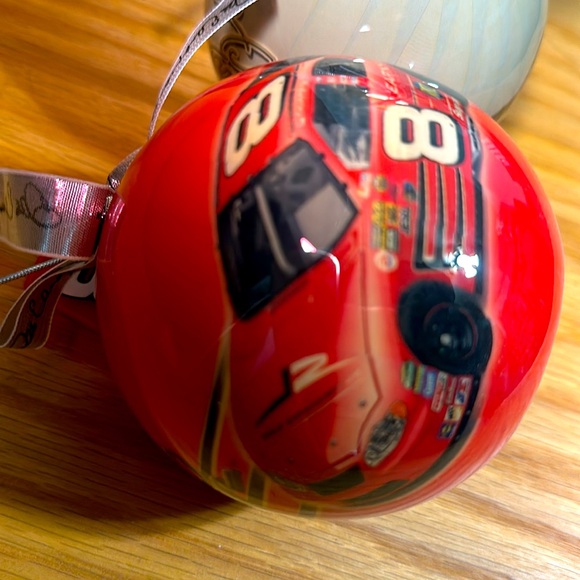 Dale Earnhardt and Dale Earnhardt Jr 2004 Christmas Tree balls - Picture 2 of 9